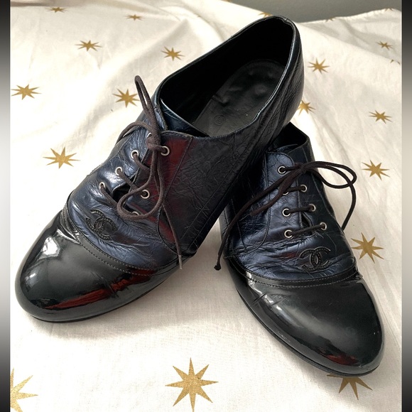 Chanel Leather & Patent Leather Lace-Up Shoes Size 40/  US10 - Picture 6 of 14